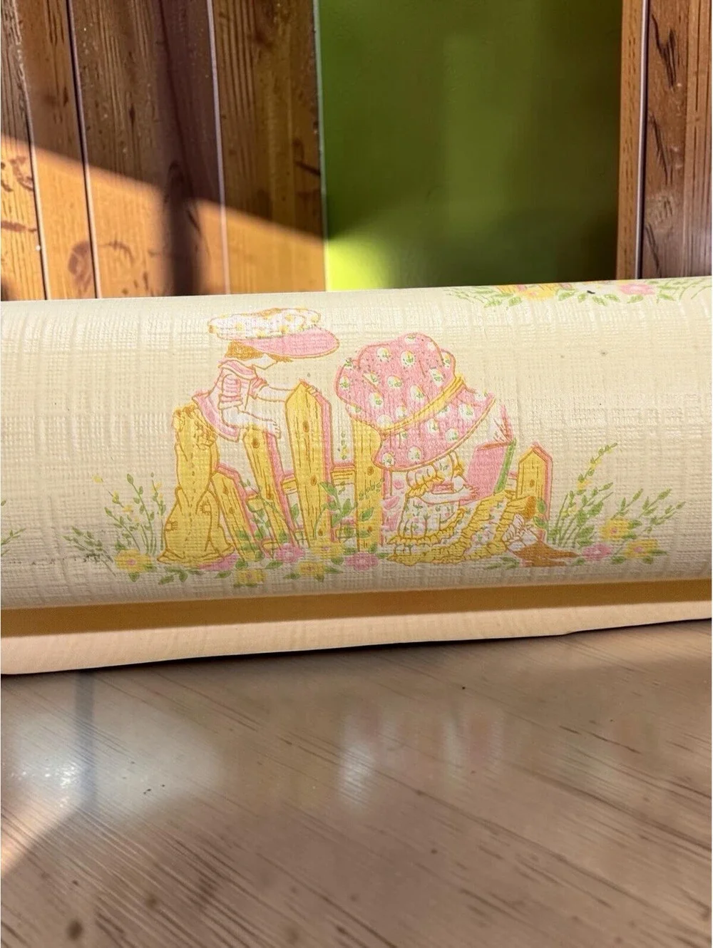 Vintage Norwall Kids Fun & Easy Wallpaper 70s Strawberry Shortcake Holly Hobby